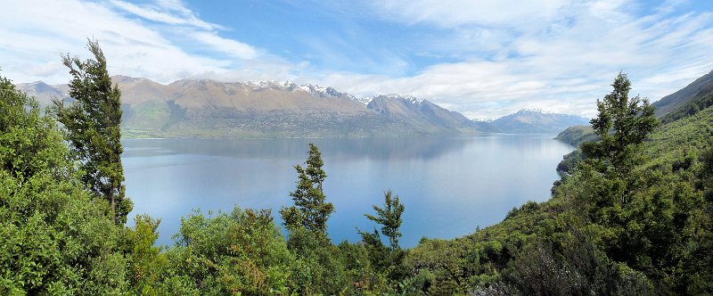 G (141) Lake Wakatipu and the Thomson Mountains.jpg